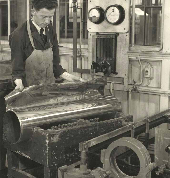 Intaglio press operator